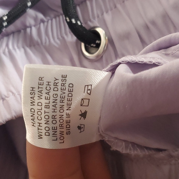 🍄🍄SALE!! 🍄🍄 Lavender Joggers Size Large fits like medium - Picture 8 of 8